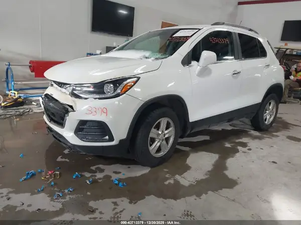 KL7CJPSB7KB807315 2019 CHEVROLET TRAX - Image 2