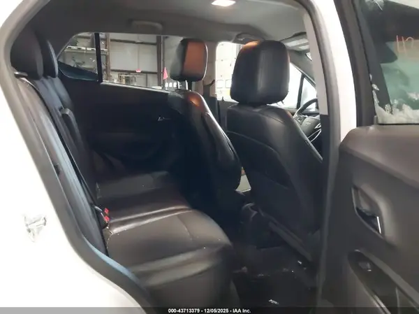 KL7CJPSB7KB807315 2019 CHEVROLET TRAX - Image 8