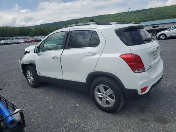 KL7CJPSB7KB818072 2019 CHEVROLET TRAX - Image 2