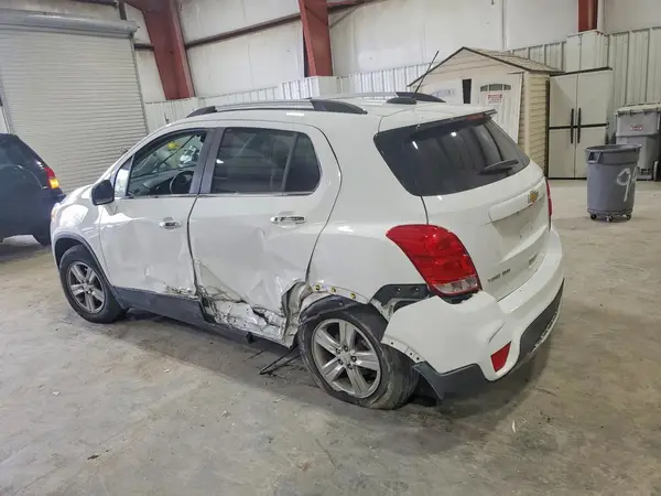 KL7CJPSB7KB828505 2019 CHEVROLET TRAX - Image 2