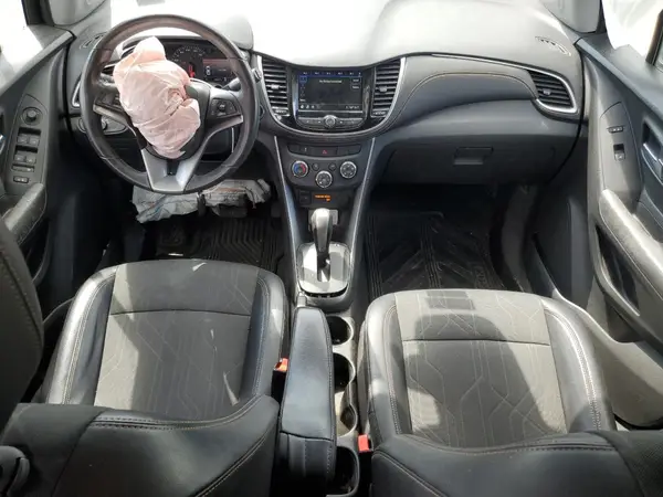 KL7CJPSB7KB828911 2019 CHEVROLET TRAX - Image 8