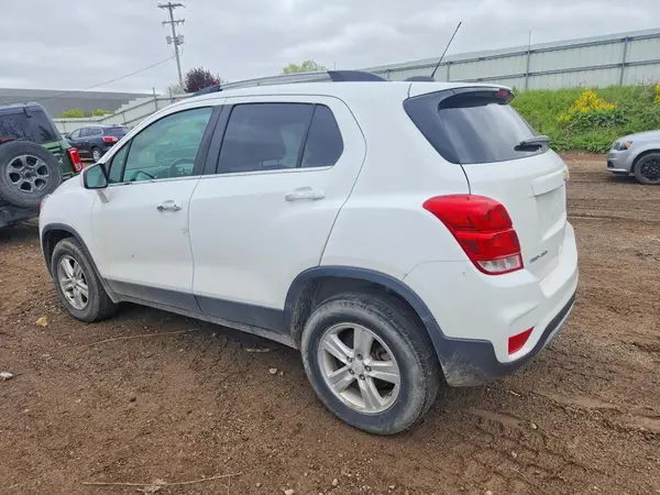KL7CJPSB7KB833154 2019 CHEVROLET TRAX - Image 2