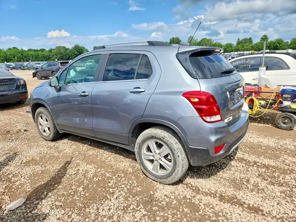 KL7CJPSB7KB837060 2019 CHEVROLET TRAX - Image 2