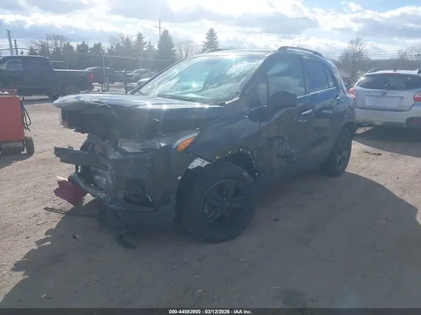 KL7CJPSB7KB837317 2019 CHEVROLET TRAX - Image 2
