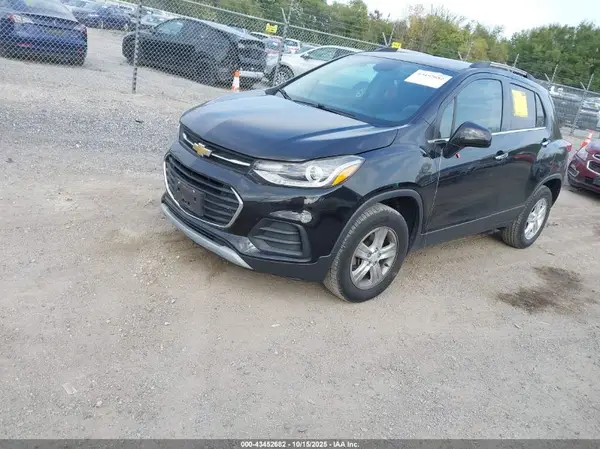 KL7CJPSB7KB896724 2019 CHEVROLET TRAX - Image 2