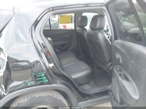 KL7CJPSB7KB896724 2019 CHEVROLET TRAX - Image 8