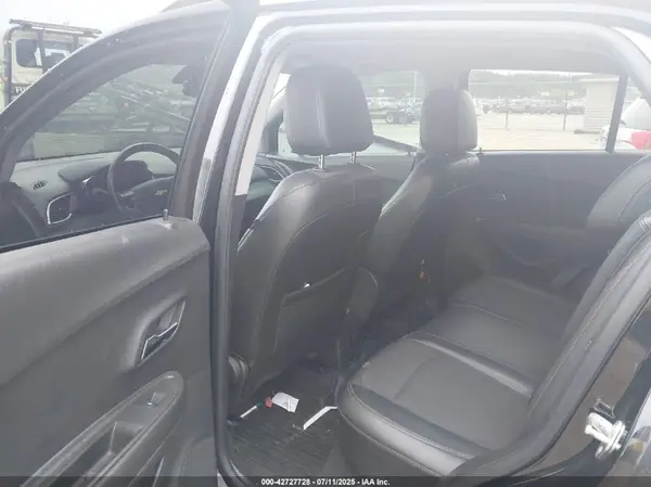 KL7CJPSB7KB898490 2019 CHEVROLET TRAX - Image 8