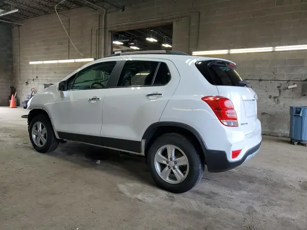 KL7CJPSB7KB904675 2019 CHEVROLET TRAX - Image 2