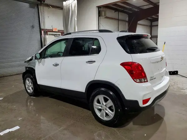 KL7CJPSB7KB905079 2019 CHEVROLET TRAX - Image 2