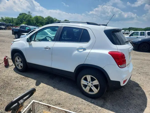 KL7CJPSB7KB923209 2019 CHEVROLET TRAX - Image 2