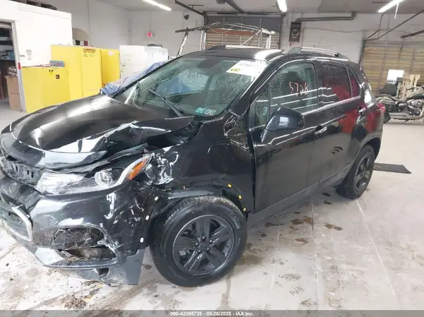 KL7CJPSB7KB926482 2019 CHEVROLET TRAX - Image 2