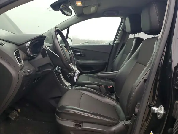 KL7CJPSB7KB927924 2019 CHEVROLET TRAX - Image 4