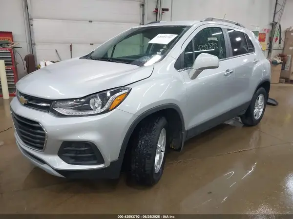 KL7CJPSB7KB952385 2019 CHEVROLET TRAX - Image 2
