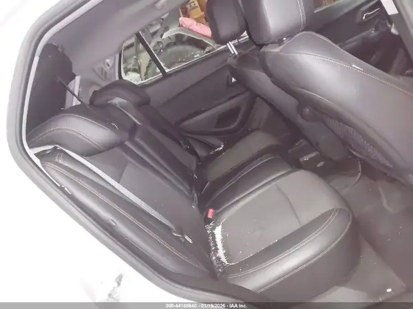 KL7CJPSB7KB959725 2019 CHEVROLET TRAX - Image 8