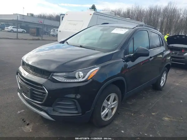 KL7CJPSB7LB001914 2020 CHEVROLET TRAX - Image 2