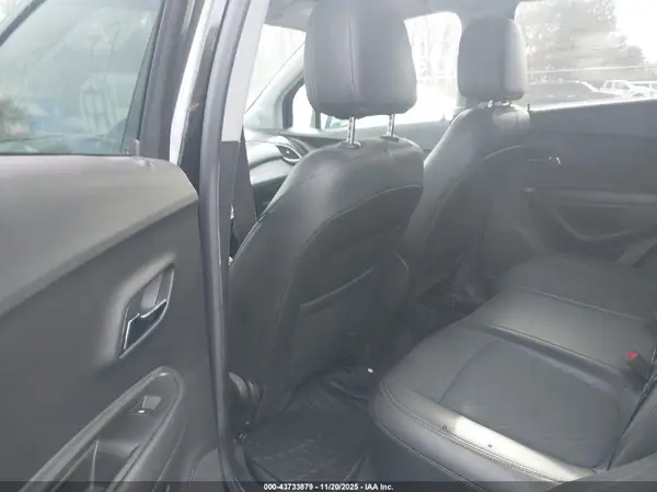KL7CJPSB7LB001914 2020 CHEVROLET TRAX - Image 8