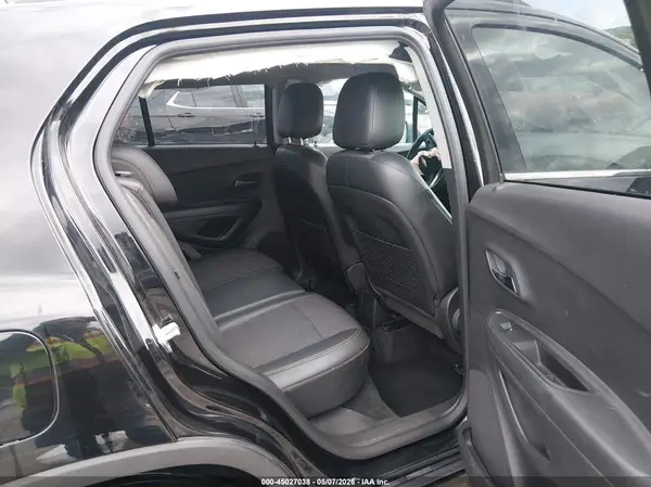 KL7CJPSB7LB003940 2020 CHEVROLET TRAX - Image 8