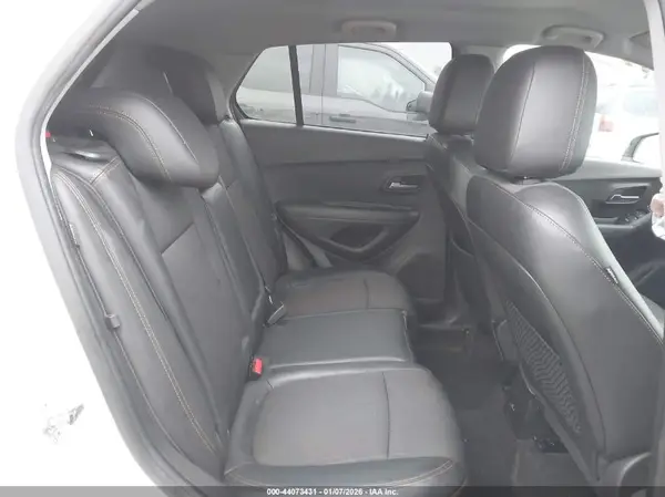 KL7CJPSB7LB023489 2020 CHEVROLET TRAX - Image 8