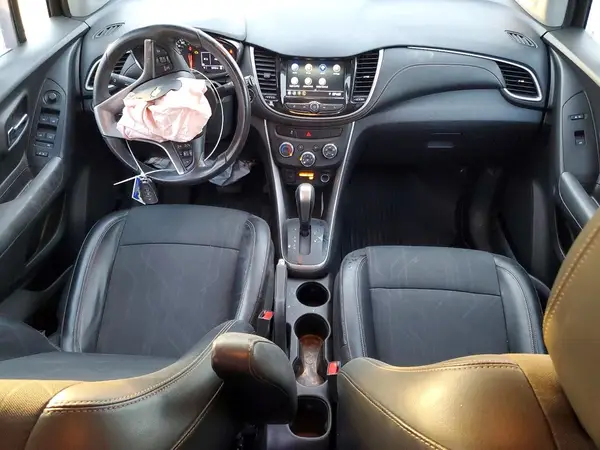 KL7CJPSB7LB054287 2020 CHEVROLET TRAX - Image 8