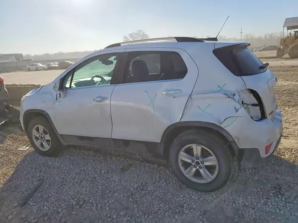 KL7CJPSB7LB065340 2020 CHEVROLET TRAX - Image 2