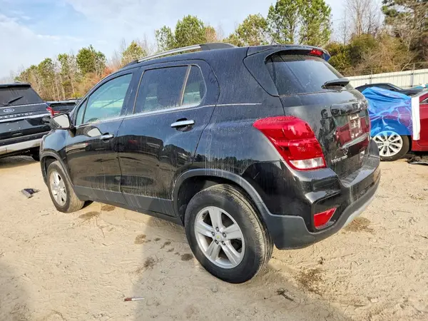 KL7CJPSB7LB084258 2020 CHEVROLET TRAX - Image 2