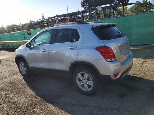 KL7CJPSB7LB330046 2020 CHEVROLET TRAX - Image 2