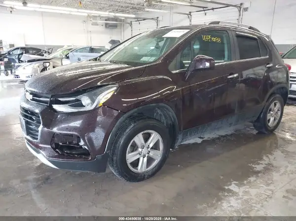 KL7CJPSB7LB349776 2020 CHEVROLET TRAX - Image 2