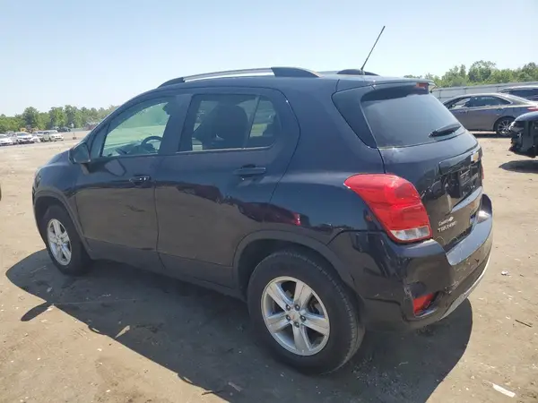 KL7CJPSB7MB310011 2021 CHEVROLET TRAX - Image 2