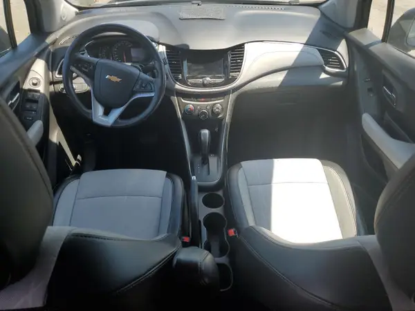 KL7CJPSB7MB310011 2021 CHEVROLET TRAX - Image 8