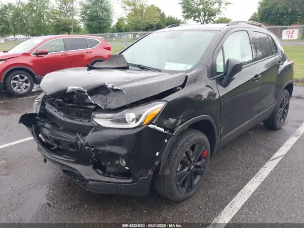 KL7CJPSB7MB334762 2021 CHEVROLET TRAX - Image 2
