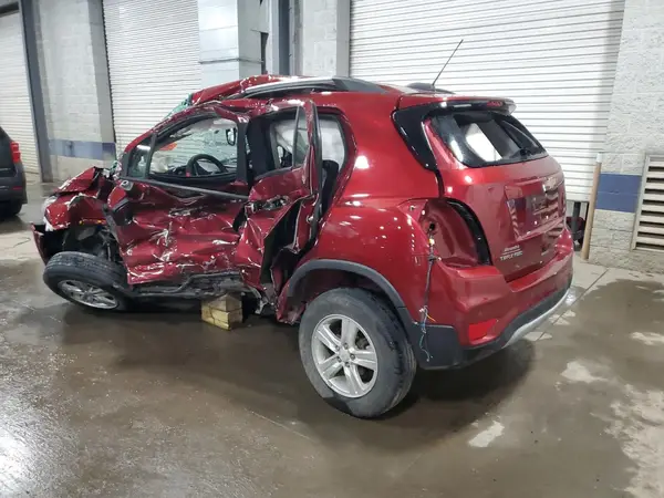 KL7CJPSB7MB336463 2021 CHEVROLET TRAX - Image 2