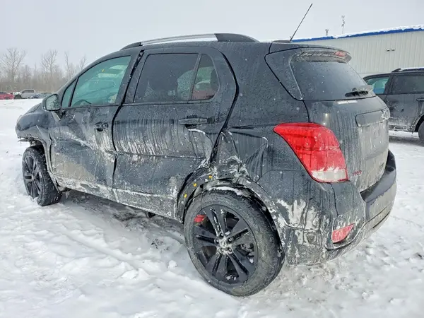KL7CJPSB7MB346779 2021 CHEVROLET TRAX - Image 2