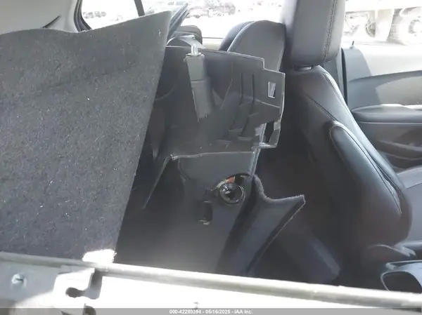 KL7CJPSB7MB359385 2021 CHEVROLET TRAX - Image 8