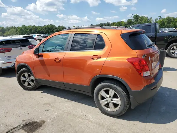 KL7CJPSB8GB532870 2016 CHEVROLET TRAX - Image 2