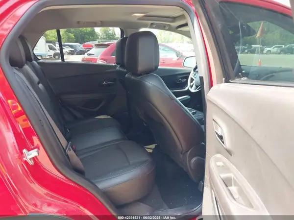 KL7CJPSB8GB558417 2016 CHEVROLET TRAX - Image 8