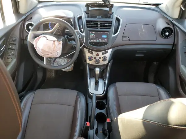 KL7CJPSB8GB581521 2016 CHEVROLET TRAX - Image 8