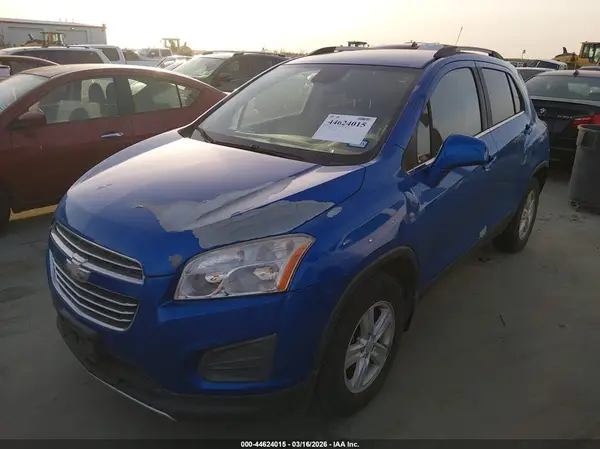 KL7CJPSB8GB619104 2016 CHEVROLET TRAX - Image 2
