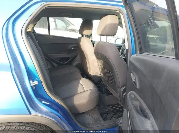 KL7CJPSB8GB619104 2016 CHEVROLET TRAX - Image 8