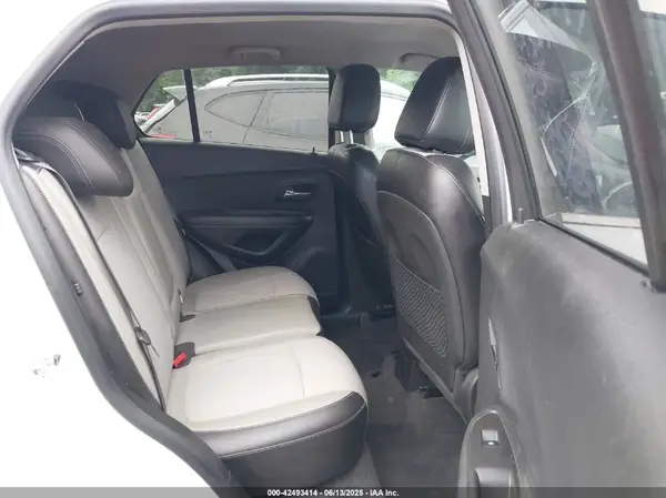 KL7CJPSB8GB634217 2016 CHEVROLET TRAX - Image 8