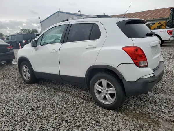 KL7CJPSB8GB658971 2016 CHEVROLET TRAX - Image 2