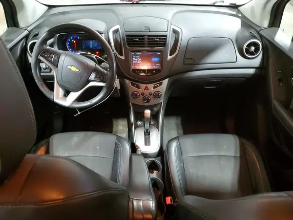 KL7CJPSB8GB695681 2016 CHEVROLET TRAX - Image 8