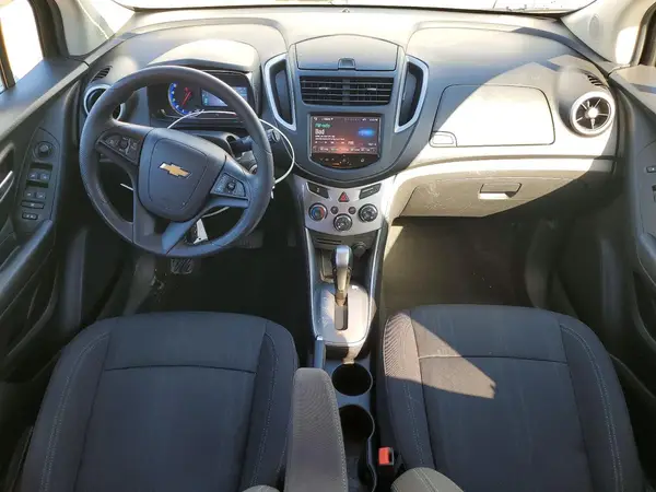 KL7CJPSB8GB698676 2016 CHEVROLET TRAX - Image 8