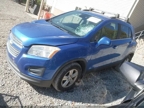 KL7CJPSB8GB758178 2016 CHEVROLET TRAX - Image 2