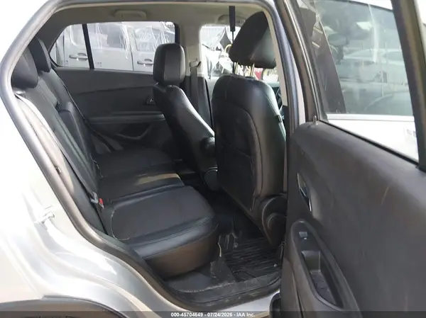 KL7CJPSB8GB761307 2016 CHEVROLET TRAX - Image 8