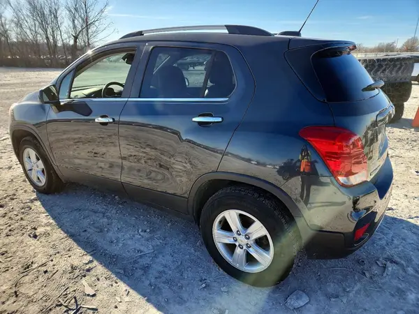 KL7CJPSB8HB163705 2017 CHEVROLET TRAX - Image 2