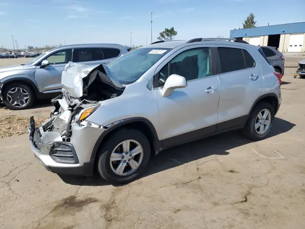 KL7CJPSB8JB612452 2018 CHEVROLET TRAX - Image 1