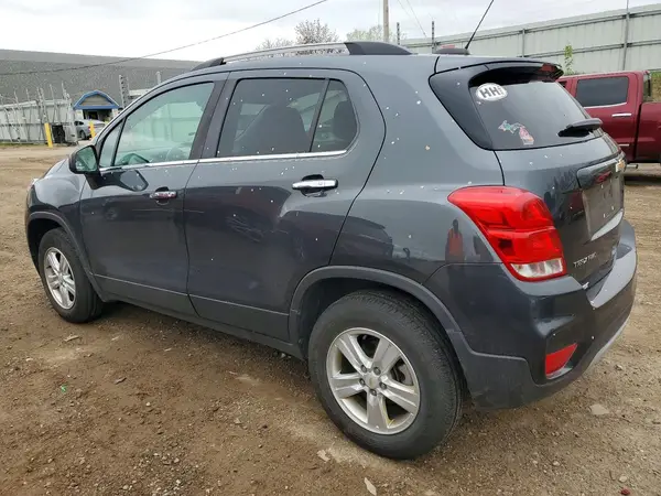 KL7CJPSB8JB644799 2018 CHEVROLET TRAX - Image 2