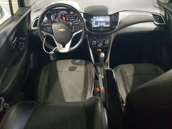 KL7CJPSB8KB807789 2019 CHEVROLET TRAX - Image 8