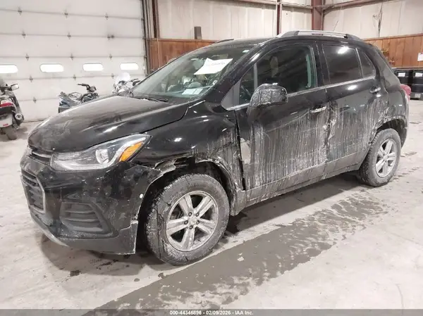 KL7CJPSB8KB839626 2019 CHEVROLET TRAX - Image 2