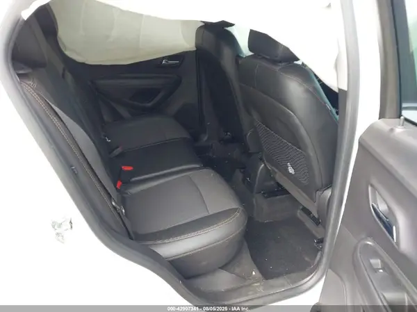 KL7CJPSB8KB892410 2019 CHEVROLET TRAX - Image 8